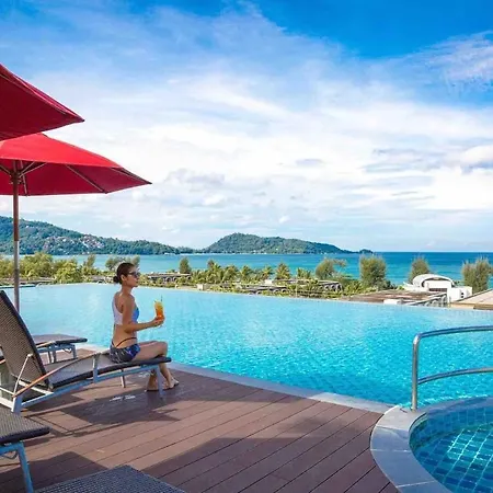 Beachfront Family Pool 1 Bedroom 1 Living Patong Phuket